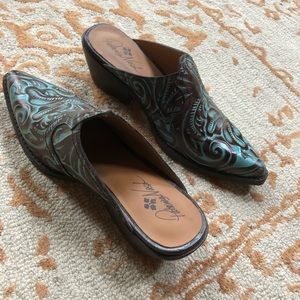 Patricia Nash slides